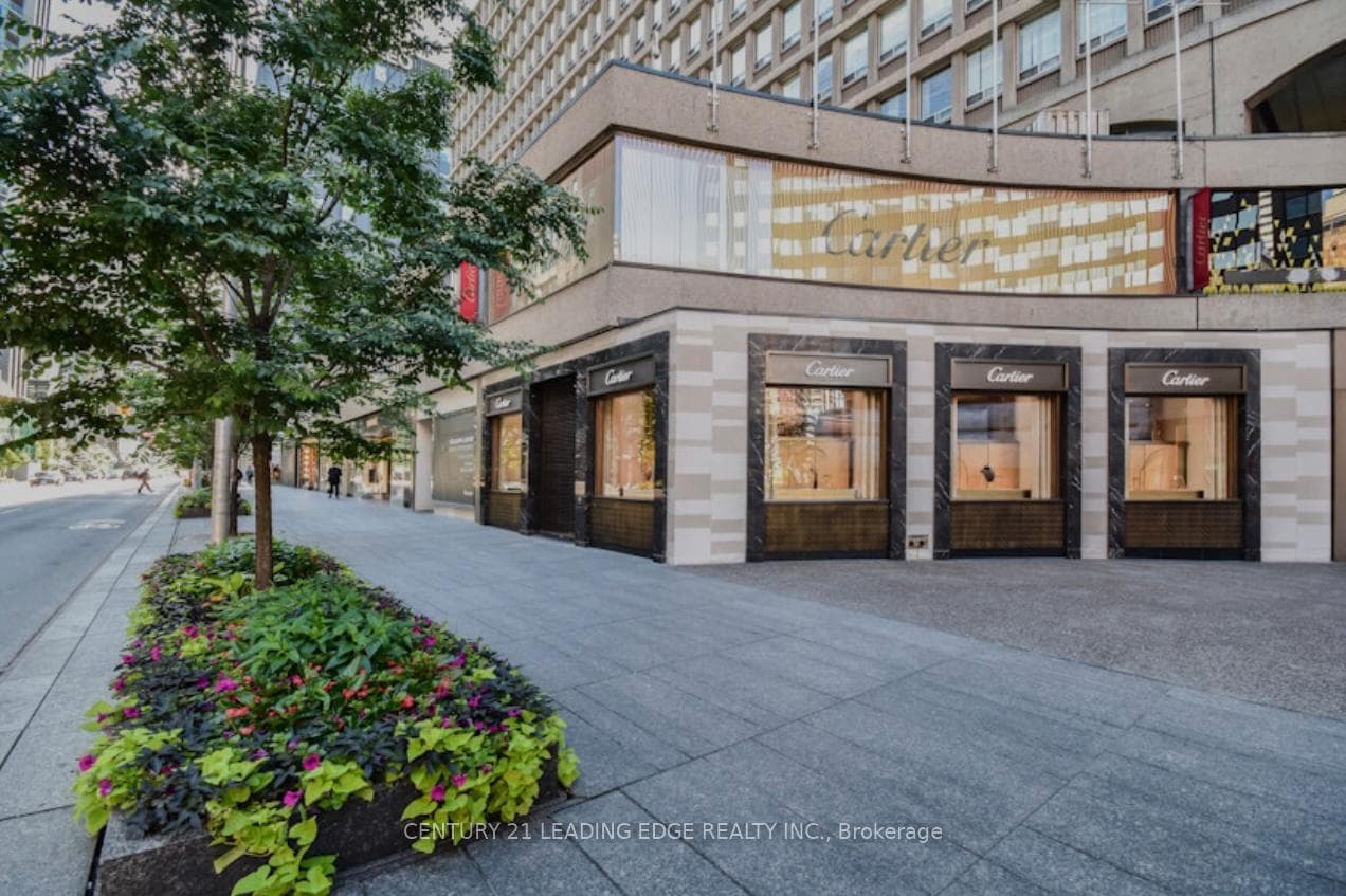 11 Yorkville Avenue Unit 3810 photo 45