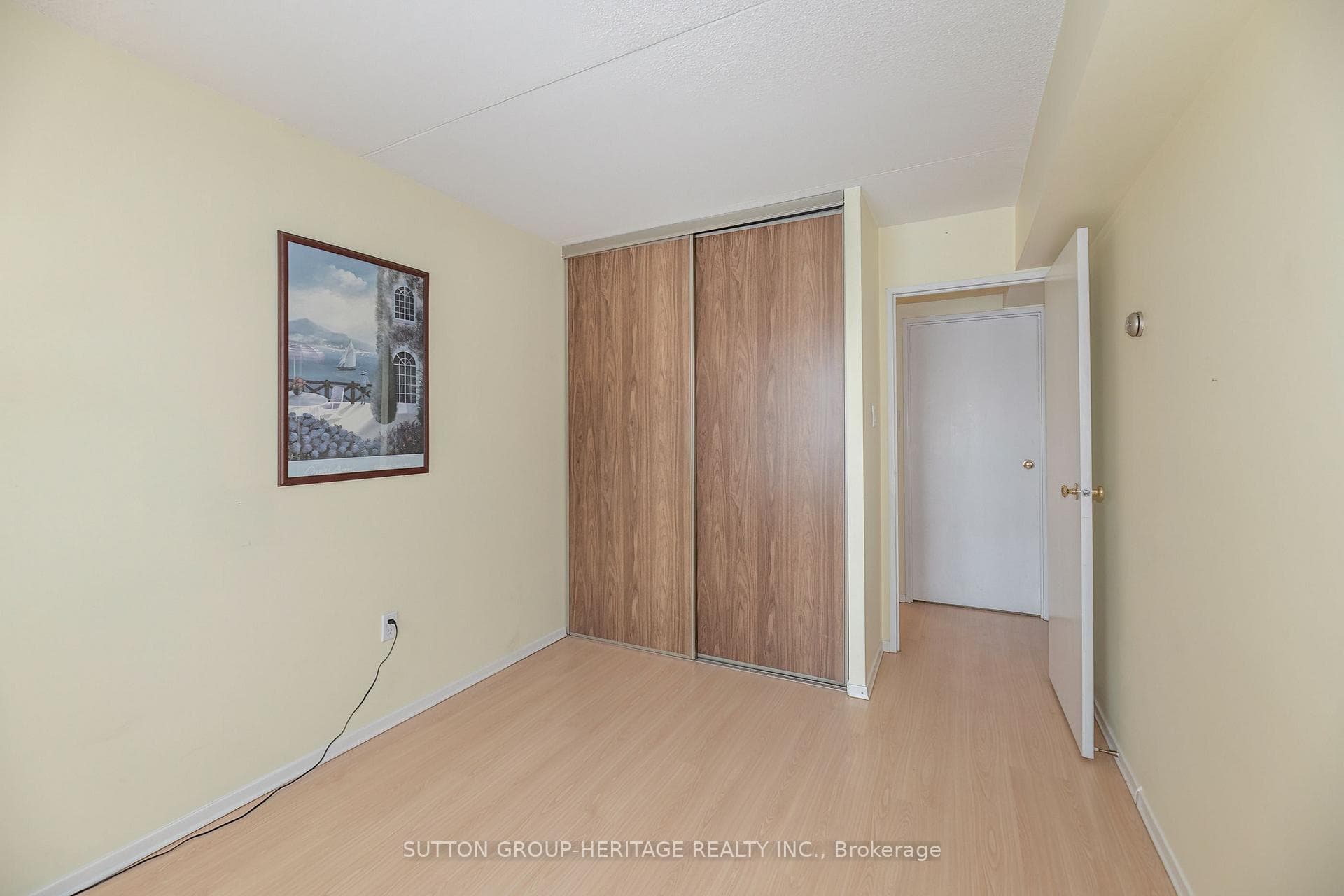 1525 Diefenbaker Court Unit 210 photo 18