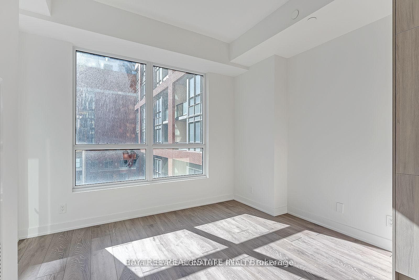 108 Peter Street Unit 810 photo 5