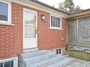 28 Ladore Dr ( MAIN FLOOR) N/A photo 1