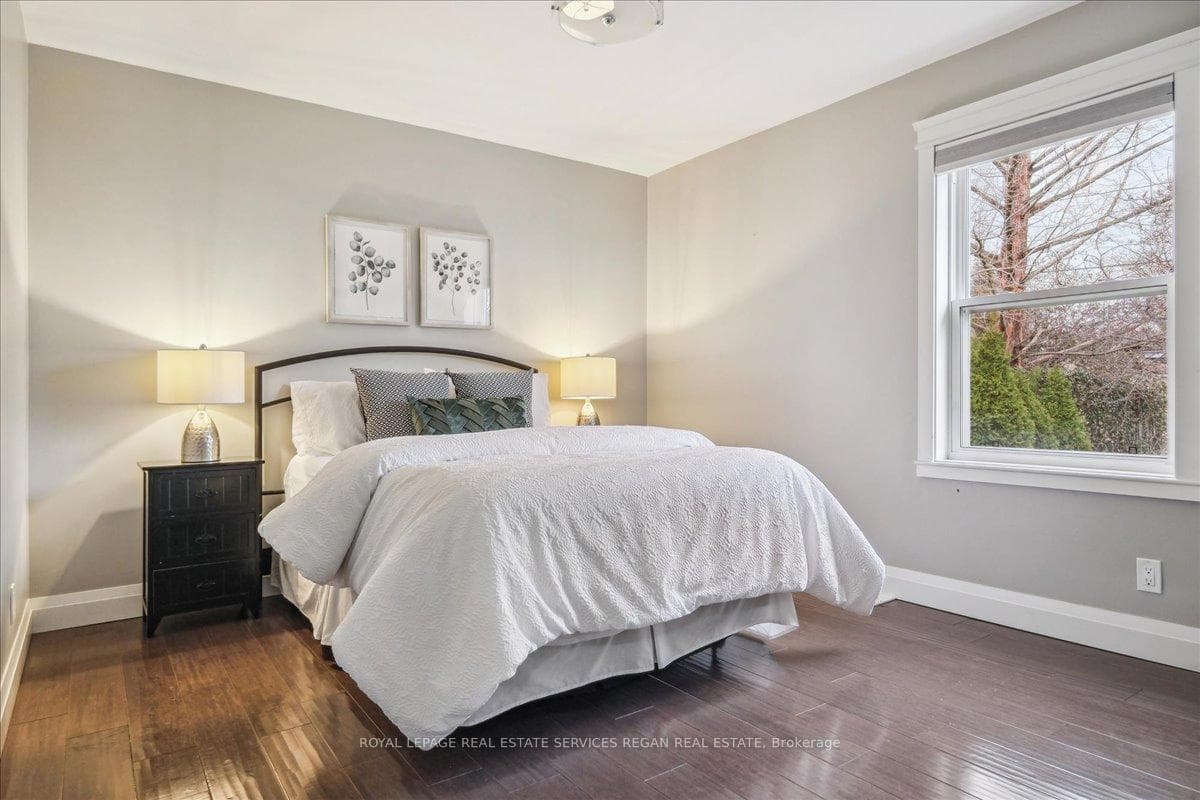 965 Kingsway Drive photo 20