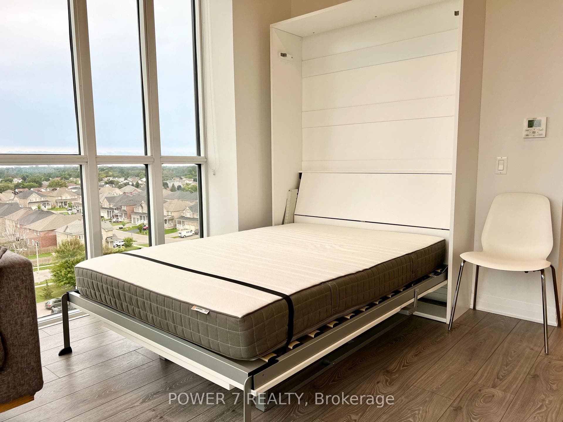 1900 Simcoe Street Unit 807 photo 5
