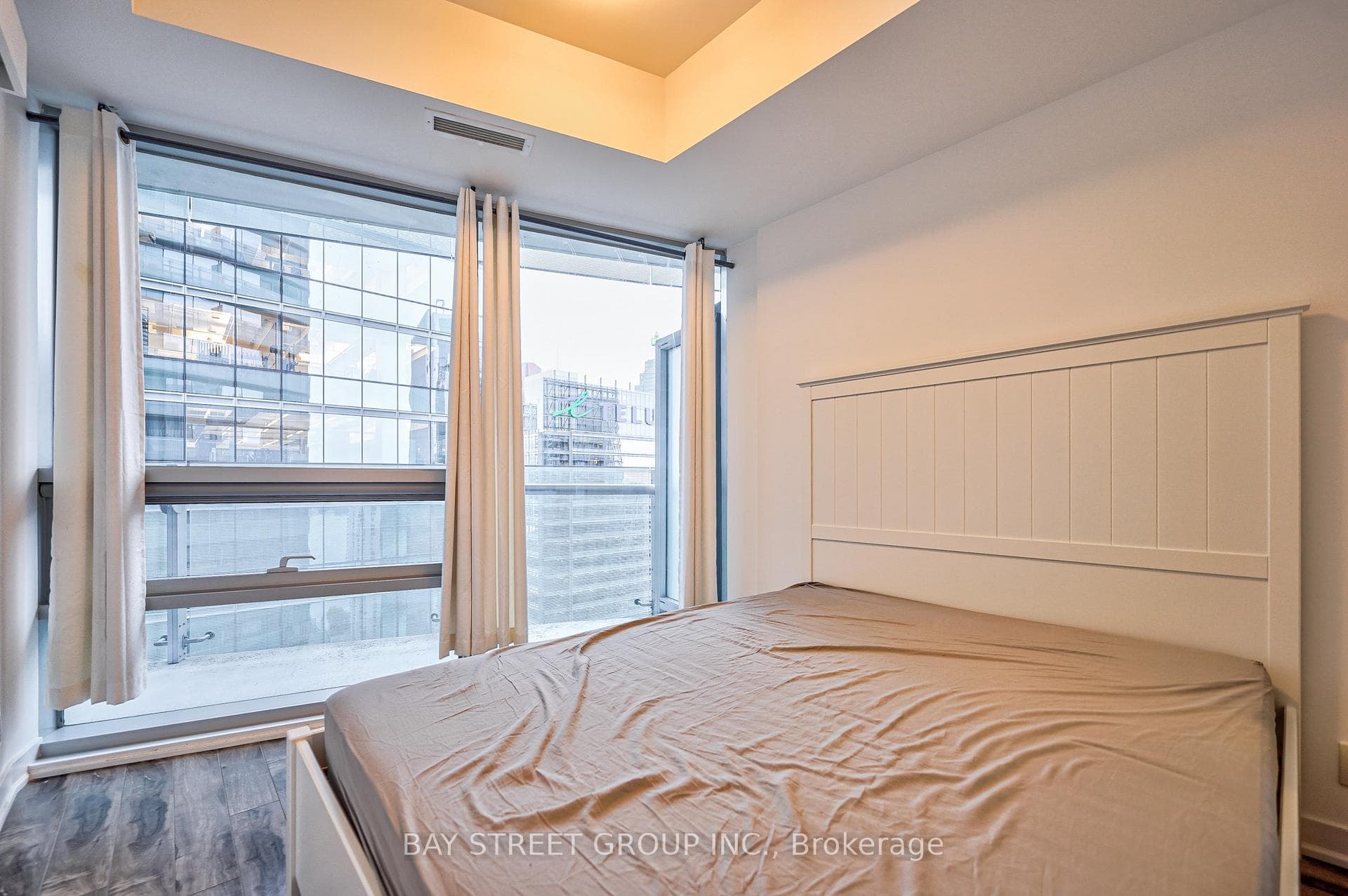 14 York Street Unit 3410 photo 25