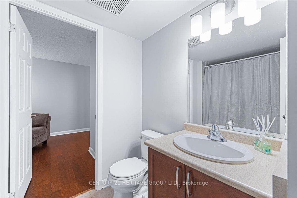 525 Wilson Avenue Unit 219 photo 25