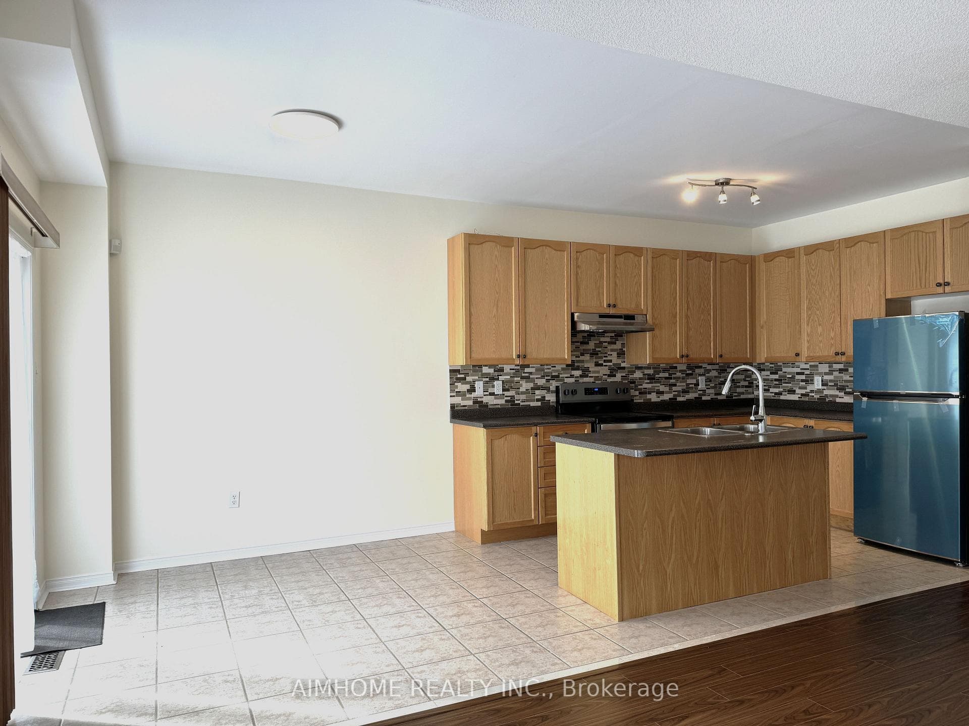 53 Dovetail Drive photo 8