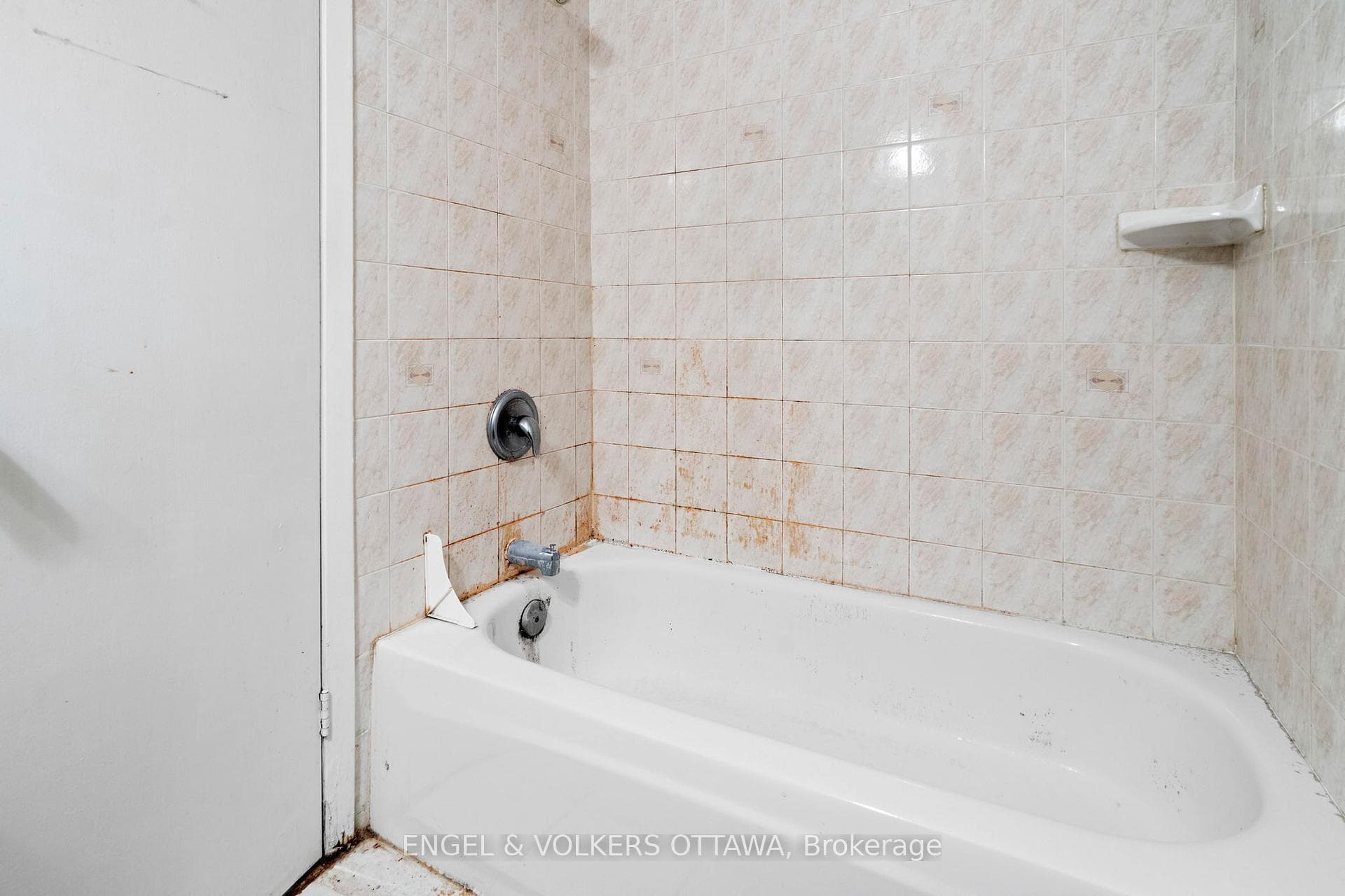 17 Ballantrae Way photo 24