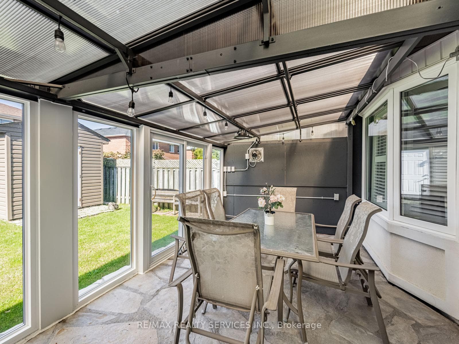 28 Lacewood Crescent photo 25