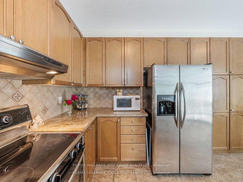 74 Thomas Legge Crescent photo 15
