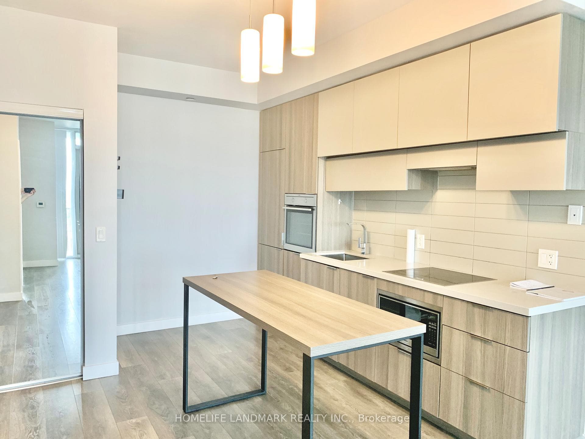 8 Eglinton Avenue Unit 2207 photo 17