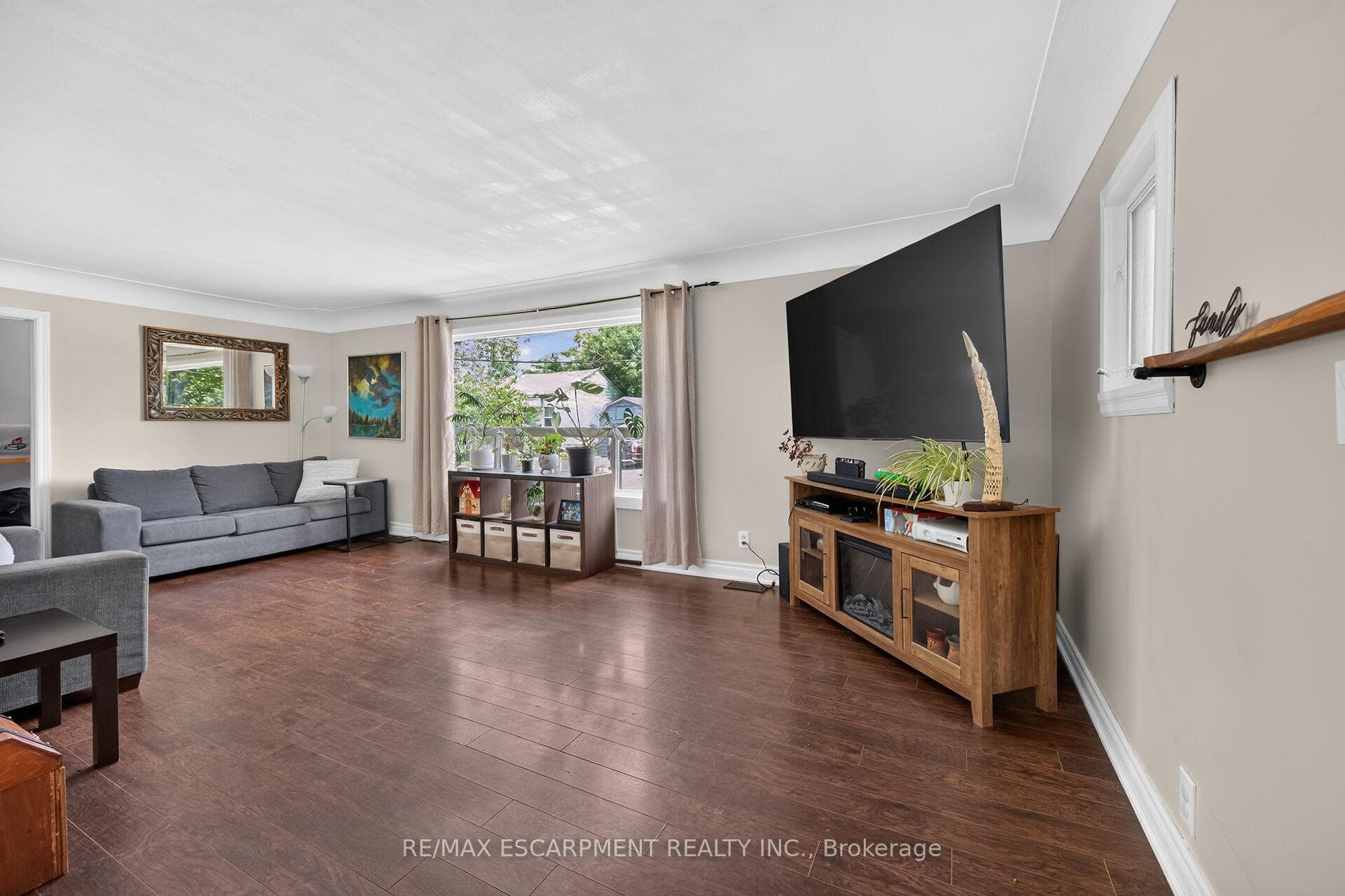 331 Guelph Street photo 6