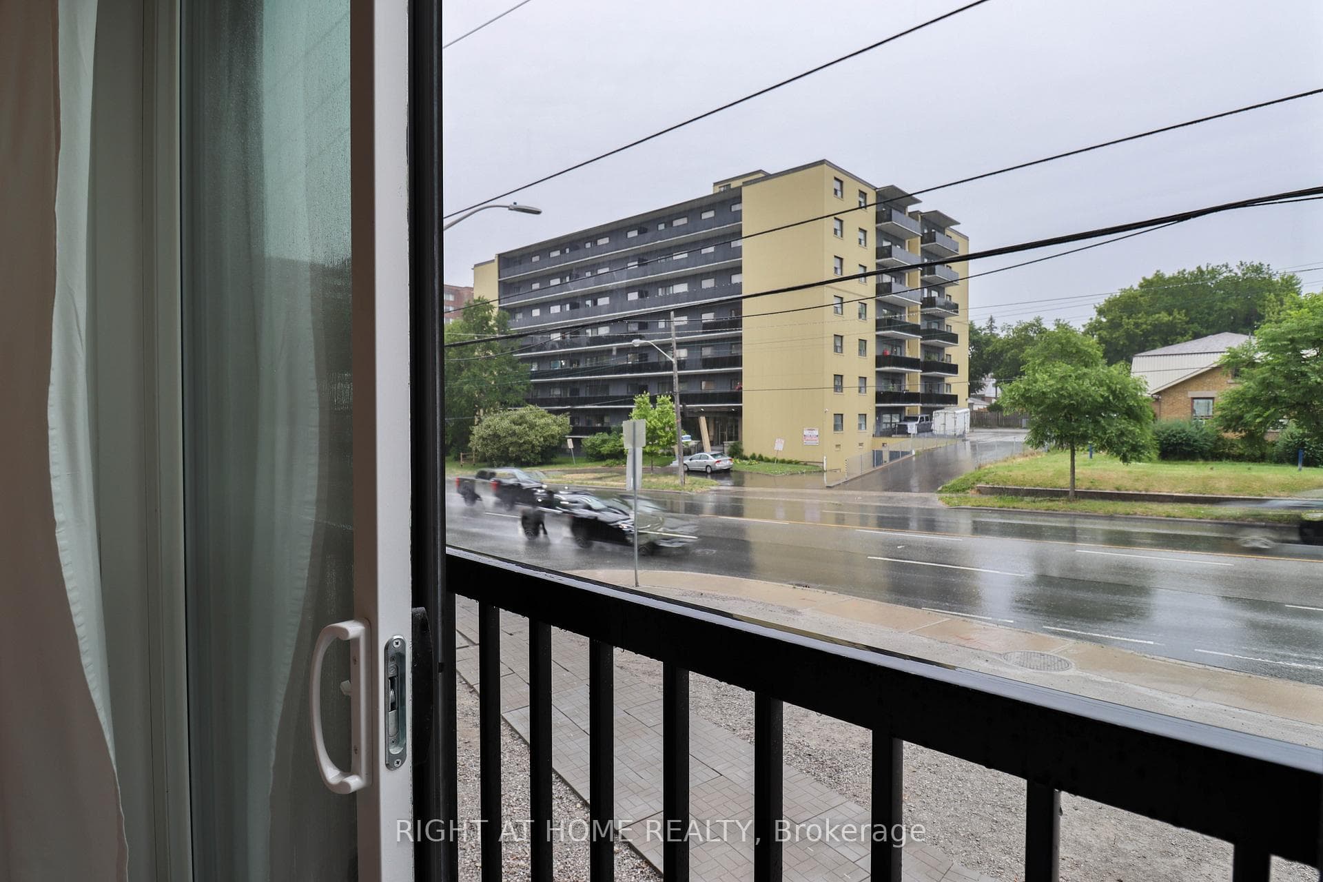 1682 Victoria Park Avenue Unit B222 photo 16