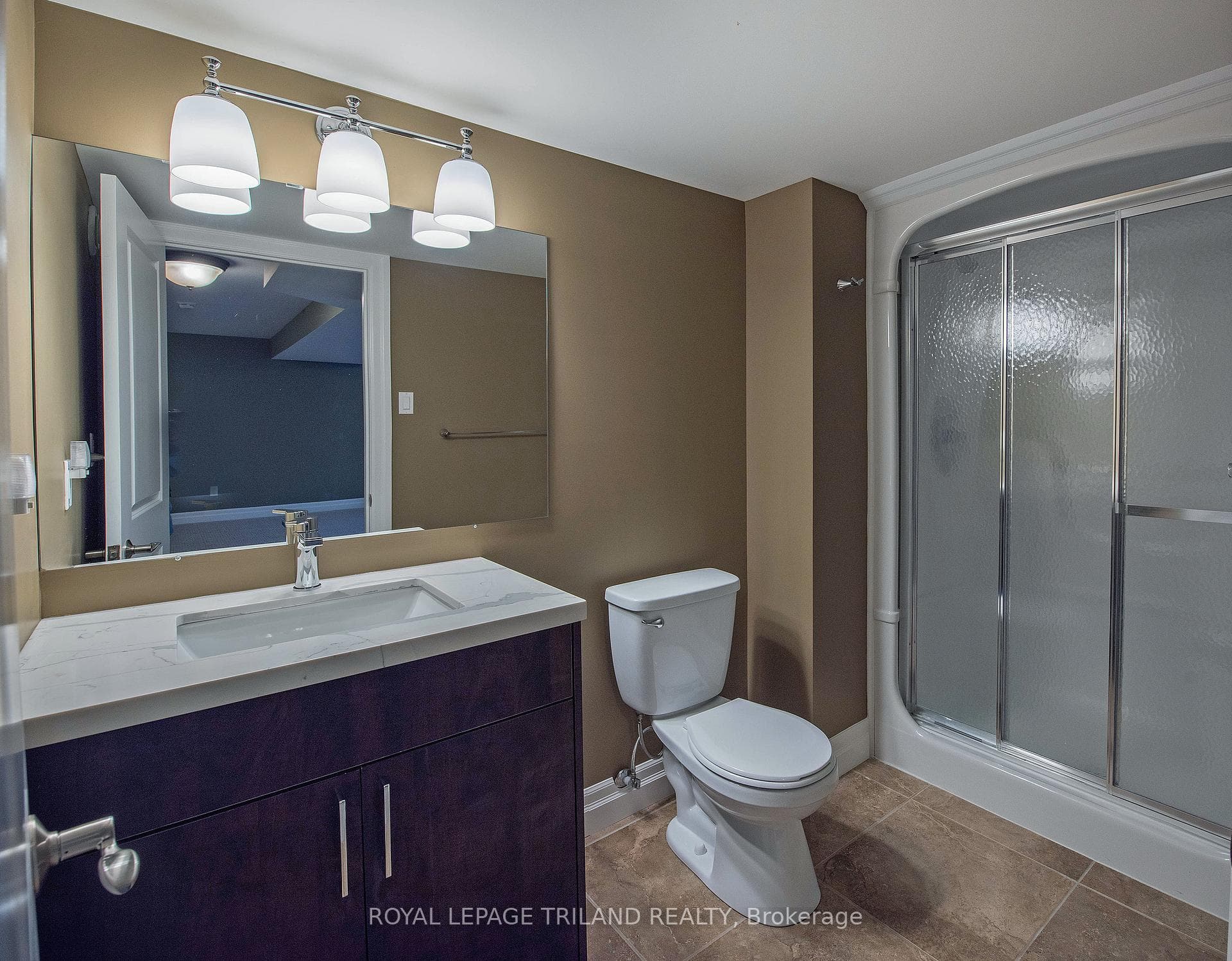 1571 Coronation Drive Unit 9 photo 37
