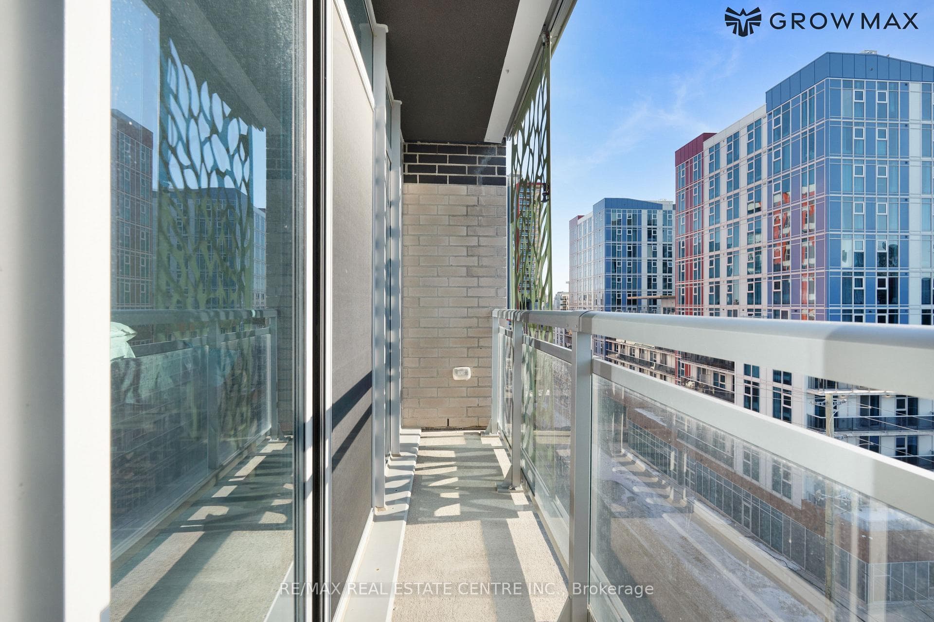 250 Albert Street Unit 716 photo 7