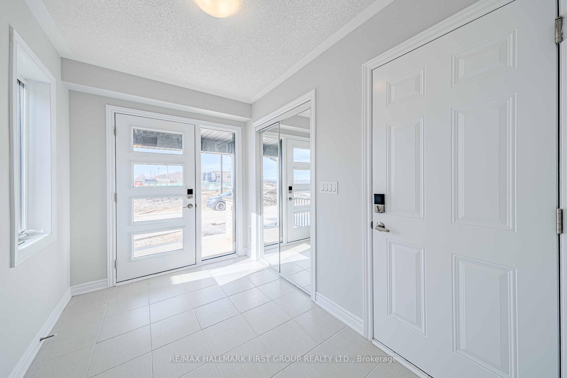 1220 Greentree Path photo 3