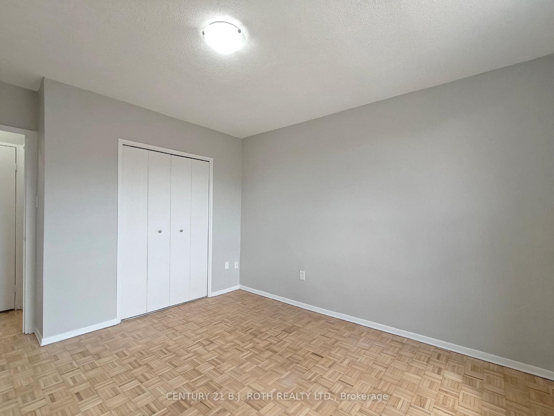 90 Holgate Street Unit 406 photo 6