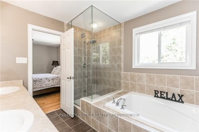 107 Winchester Terrace photo 8