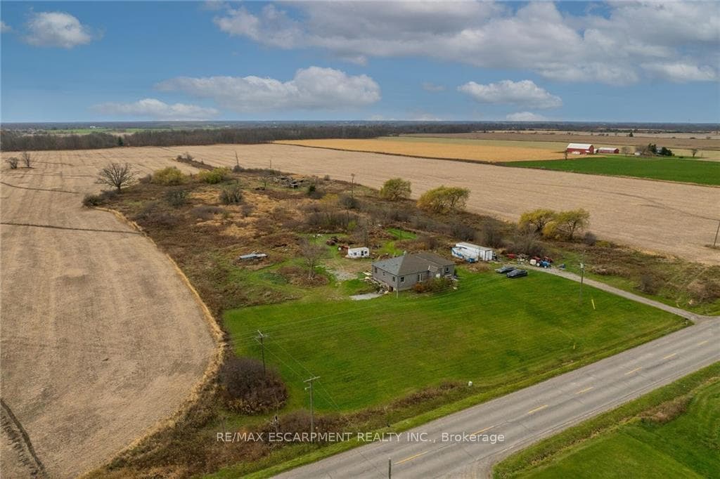 1221 Binbrook Road photo 2