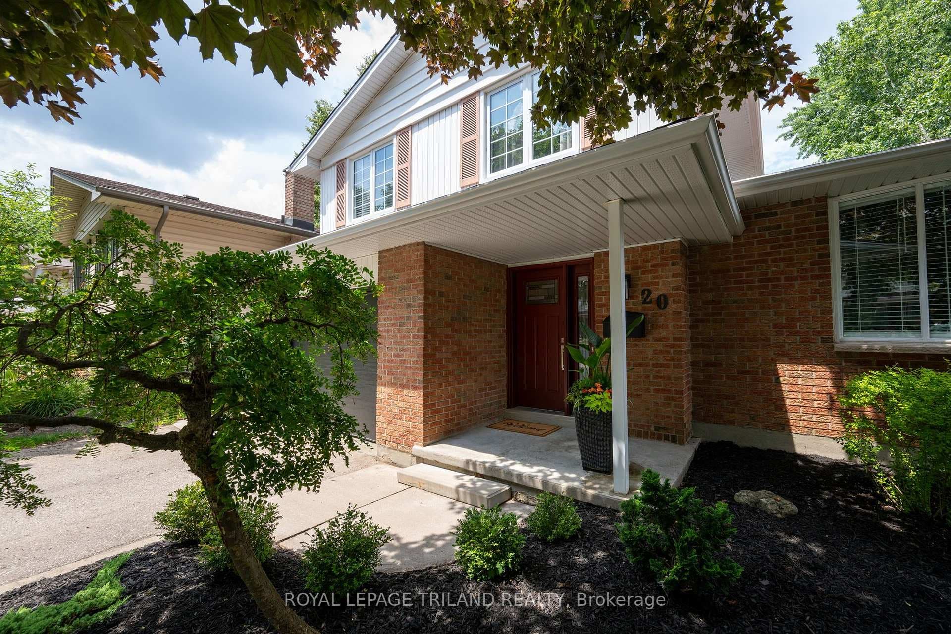 20 Meadowview Road photo 3