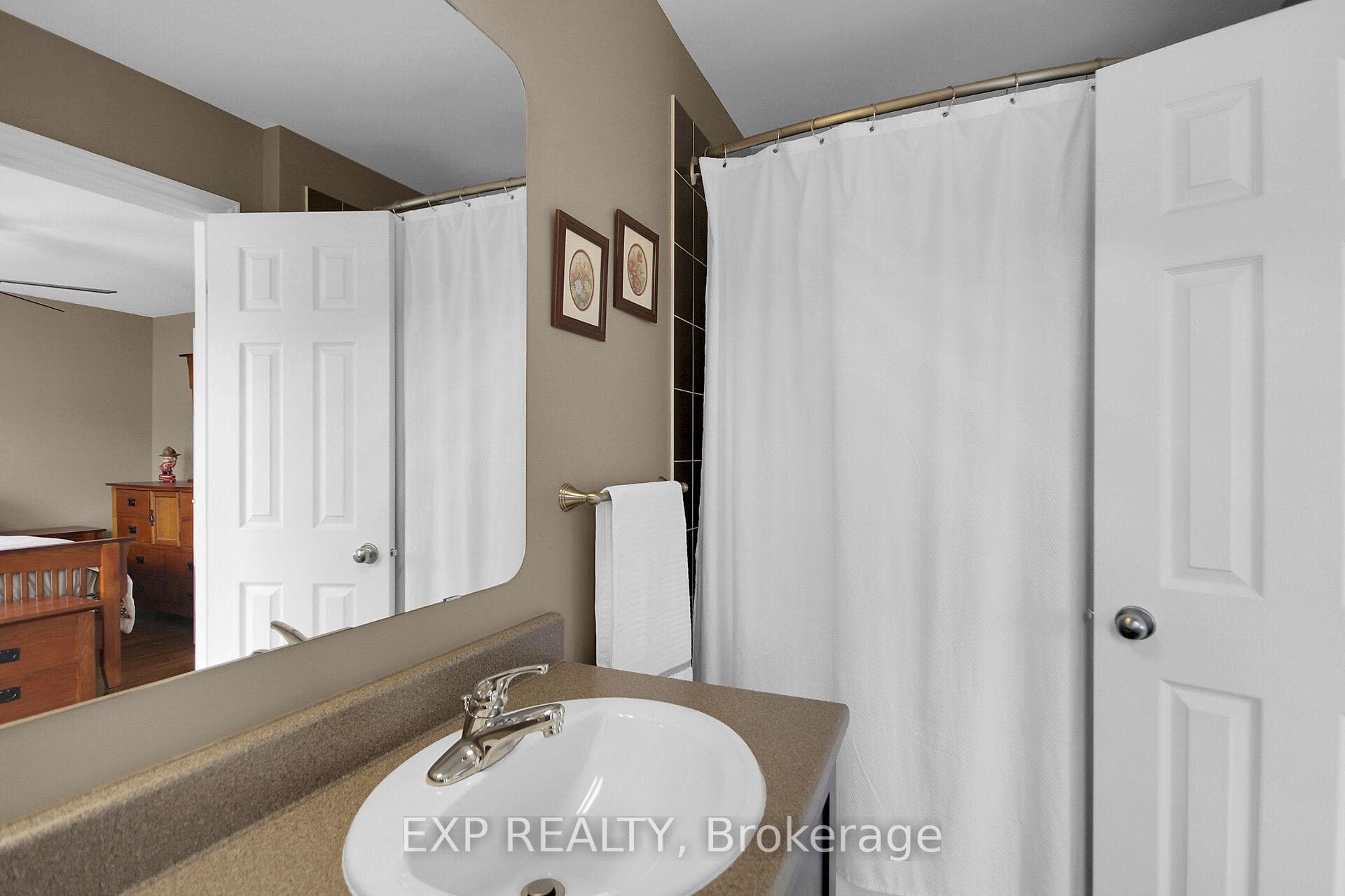 164 Parkrose Private photo 21