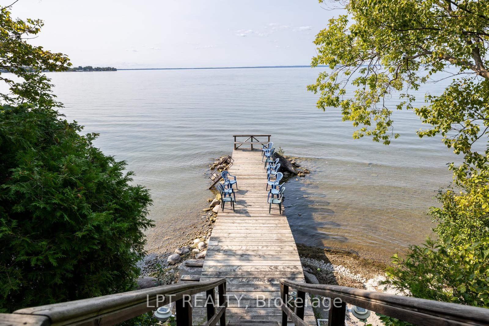 131 Maple Avenue photo 35