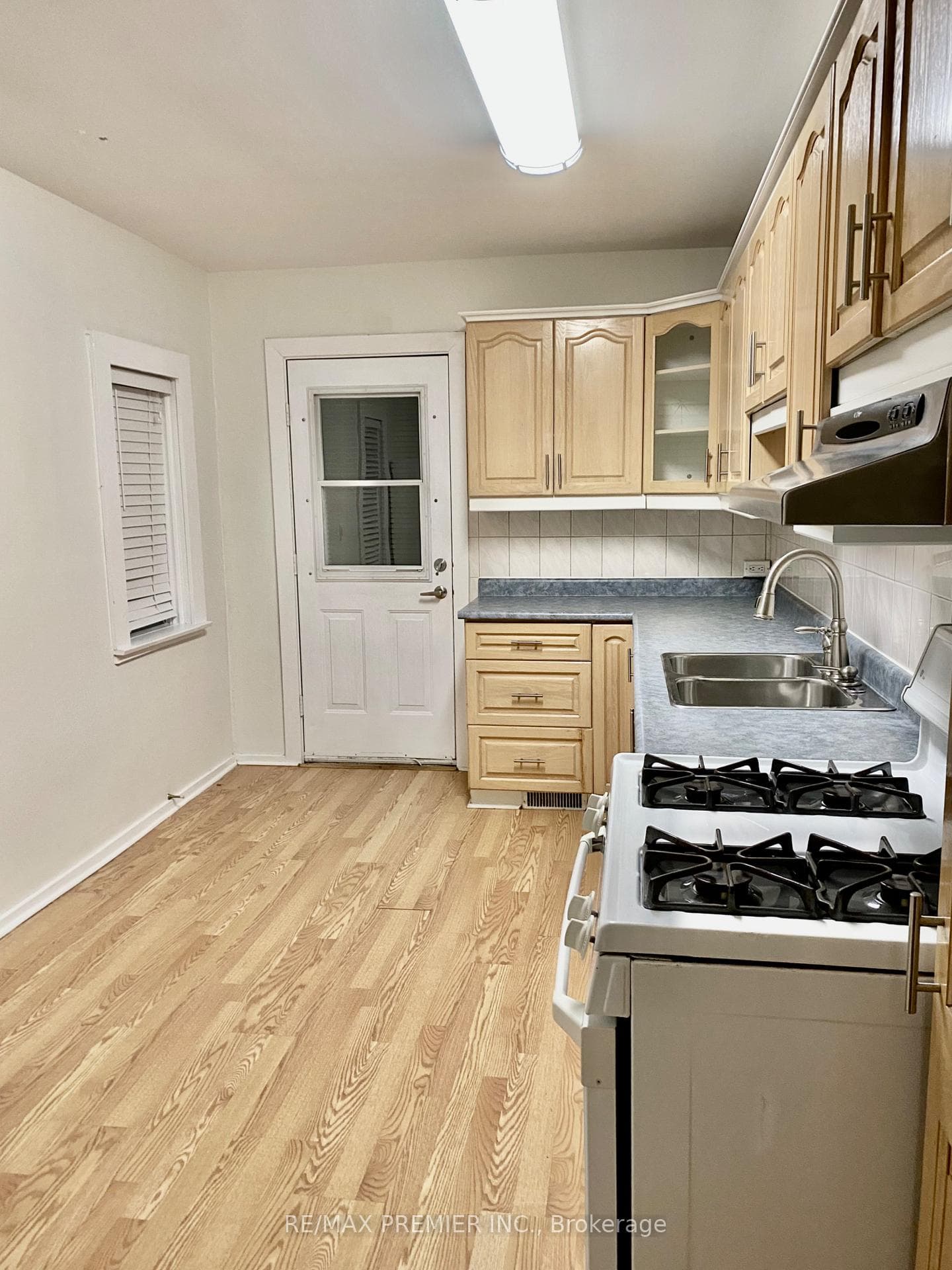 34 Brownville Avenue Unit 2 photo 6
