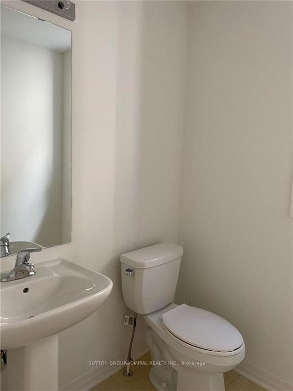 118 Casserley Crescent photo 7