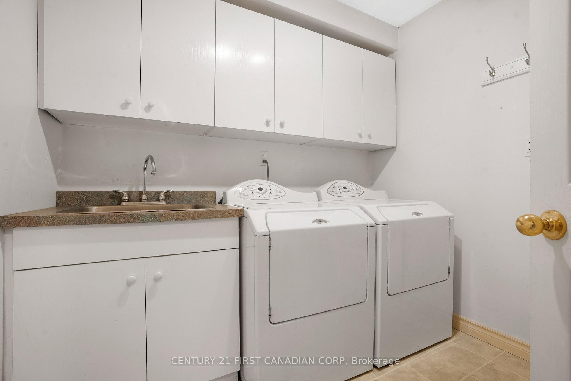 12 Phyllis Avenue photo 20