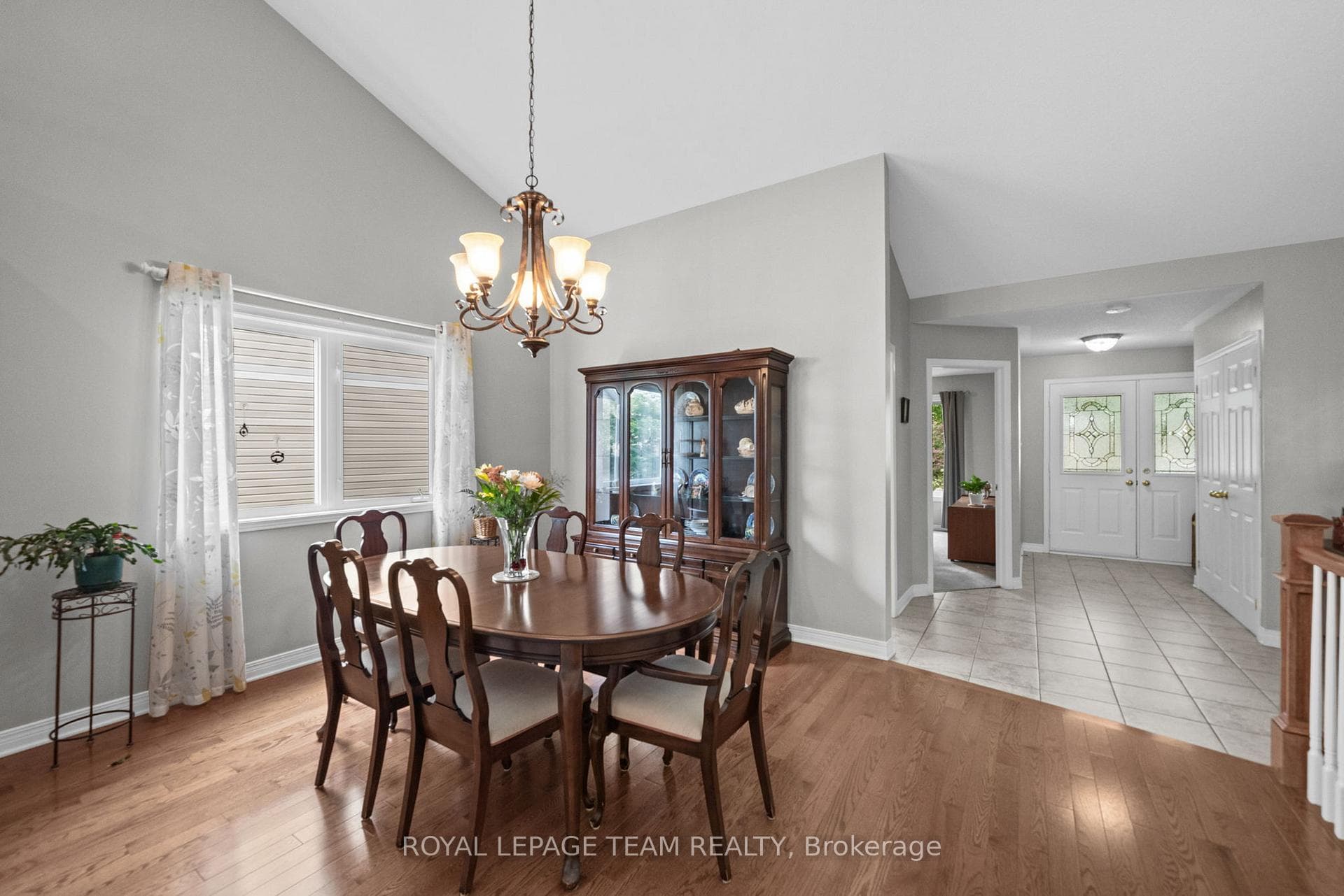 51 Settler's Ridge Way photo 9