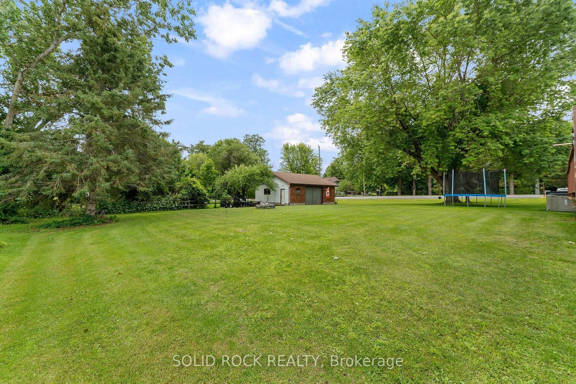 708 Mckenzie Avenue photo 37