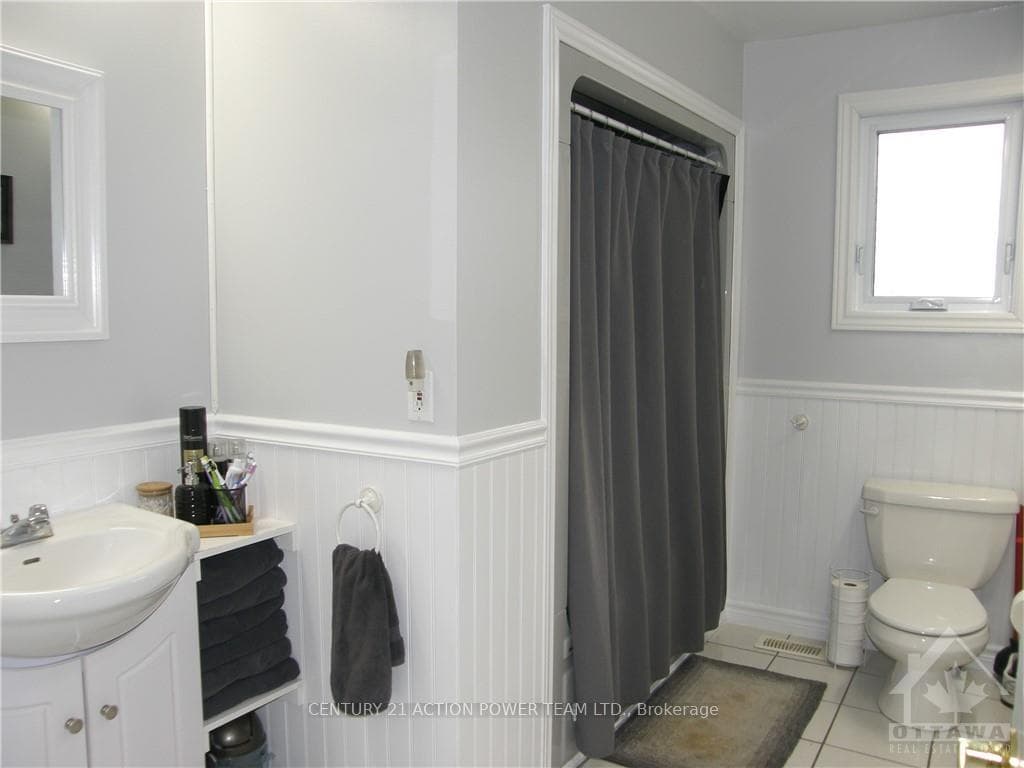 17494 HEADLINE Road photo 9