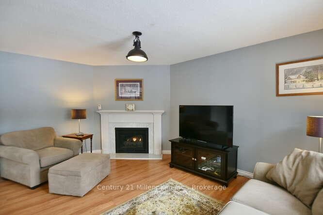 1 Downer Crescent photo 14