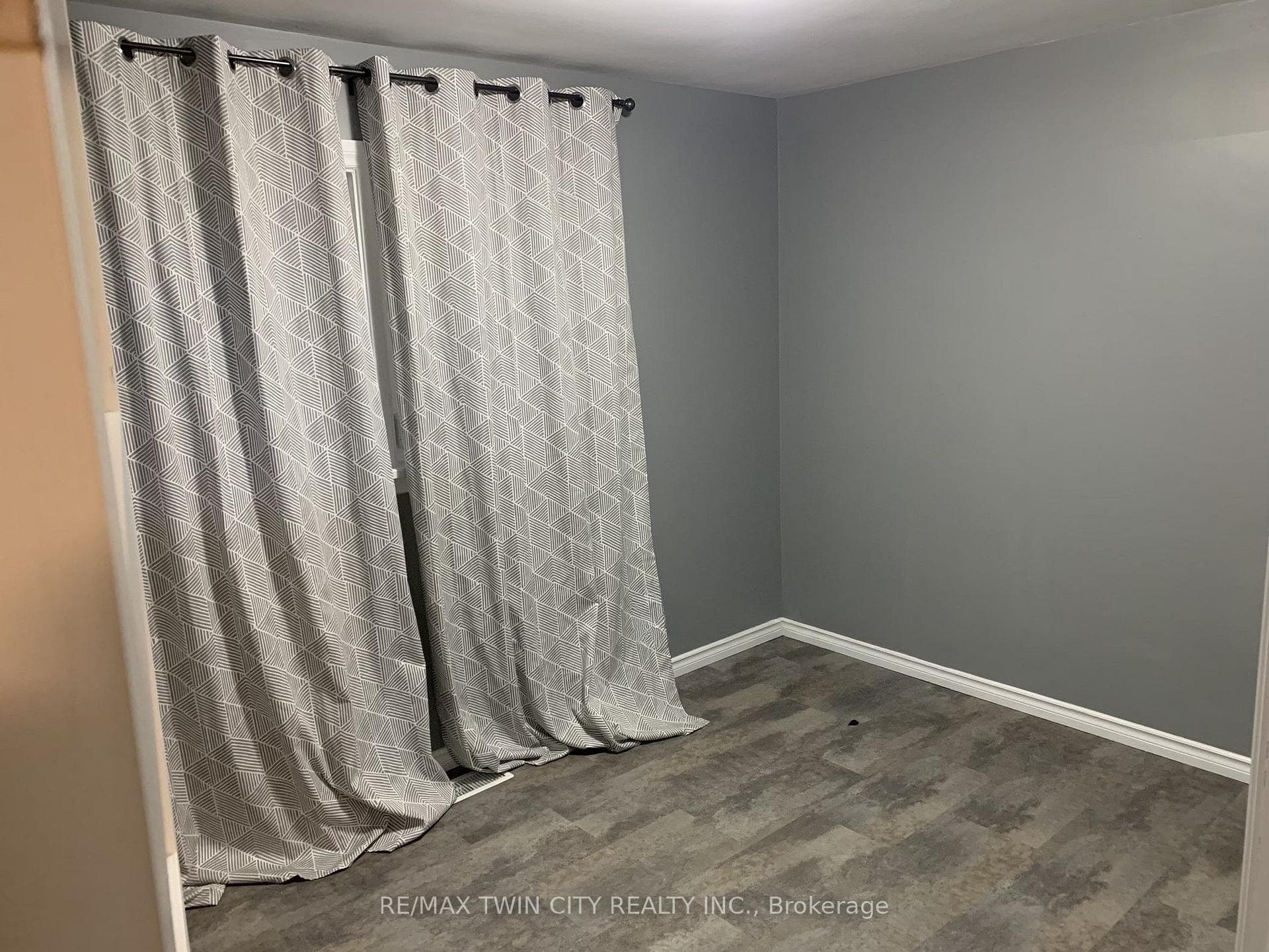 19 Hamel Avenue photo 8