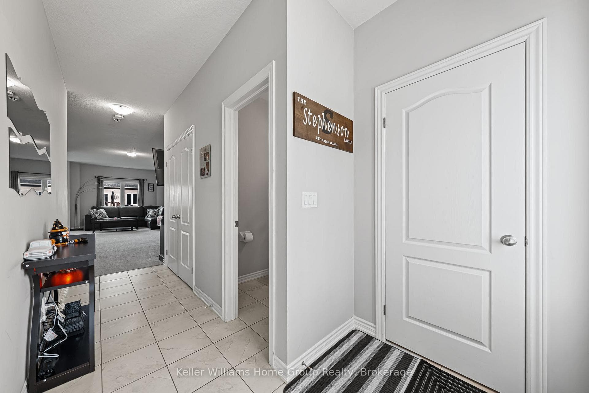 24 Courtney Street photo 6