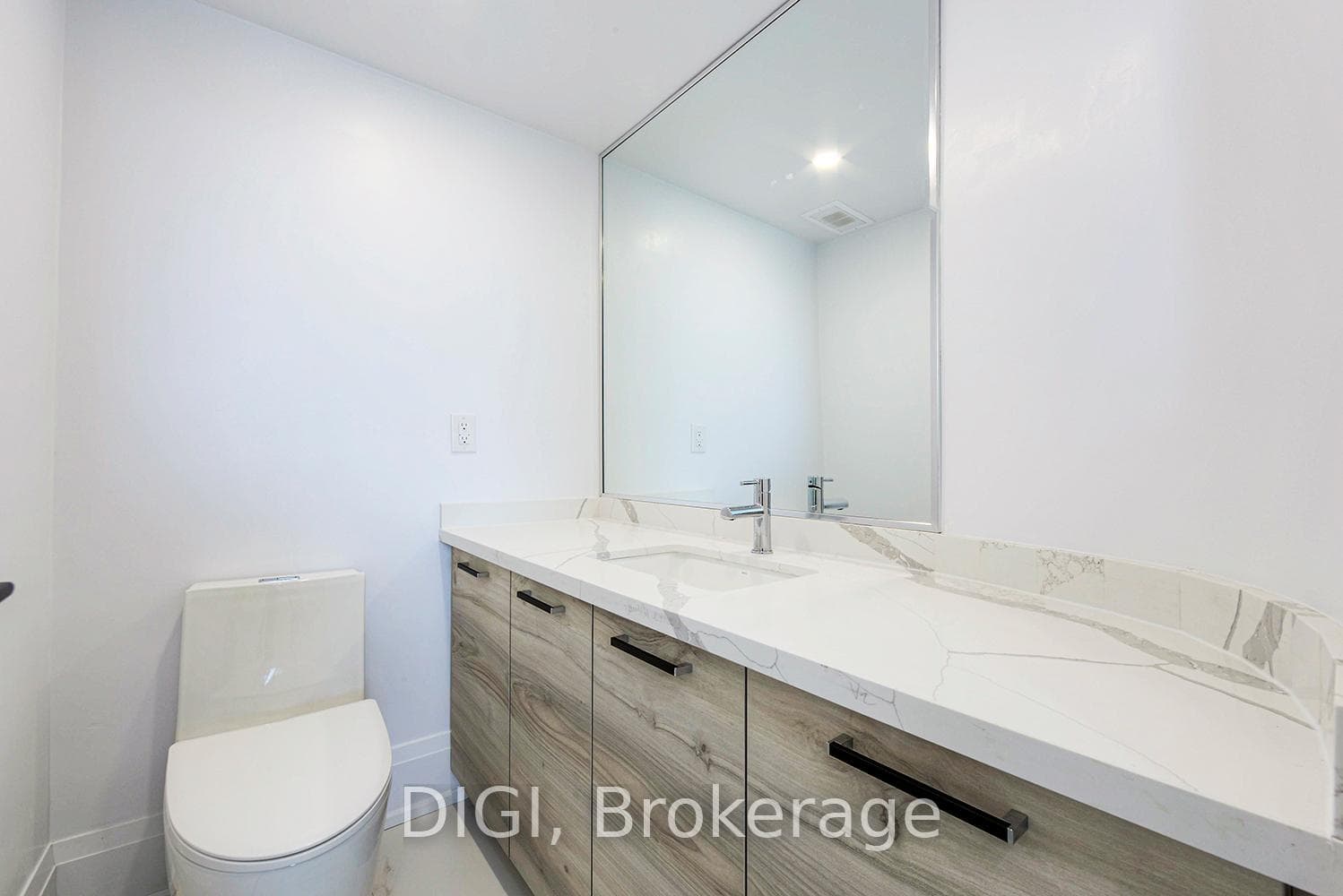 400 Walmer Road Unit PH5 photo 9