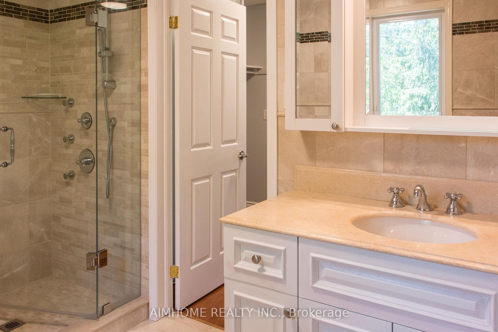 103 Clarinda Drive photo 20