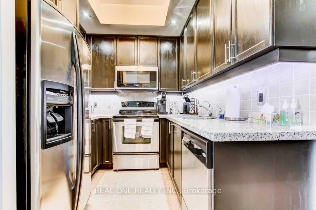 10 Northtown Way Unit Sph6 photo 6