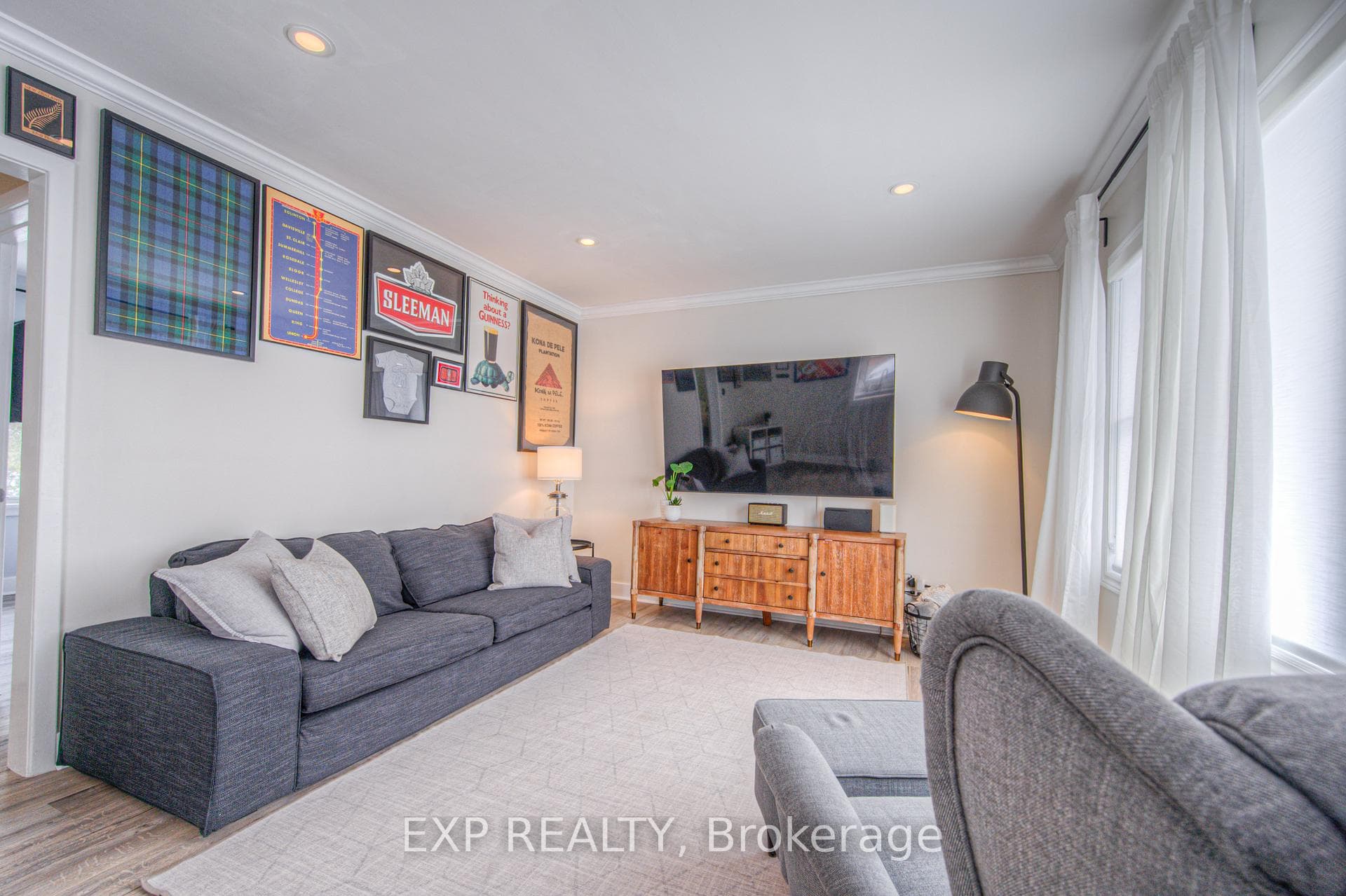 24 Bennett Avenue photo 7