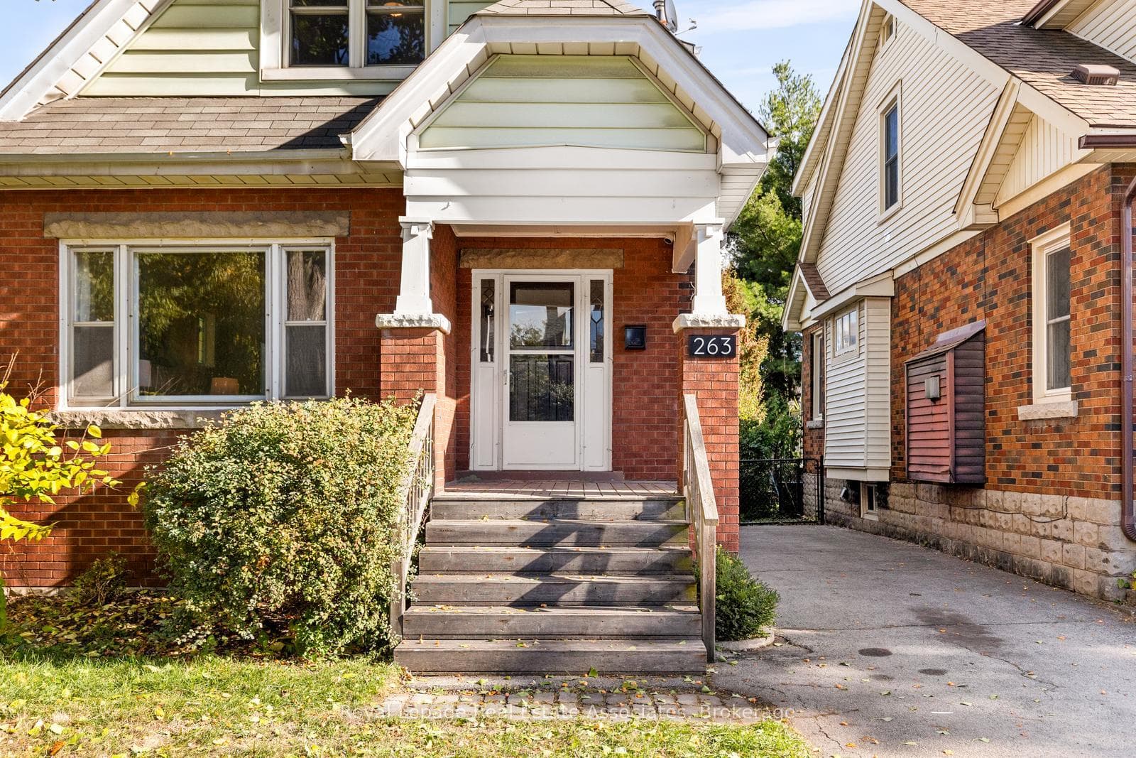 263 Houghton Avenue photo 2