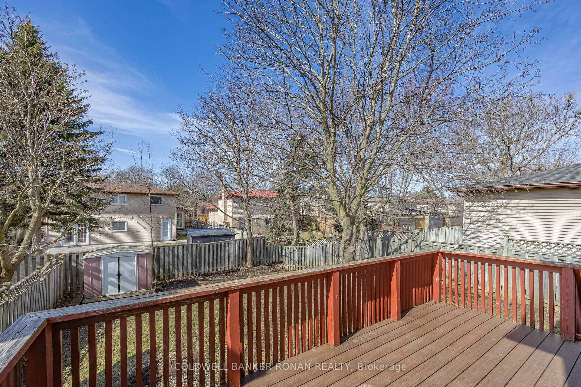89 Hickling Trail photo 29