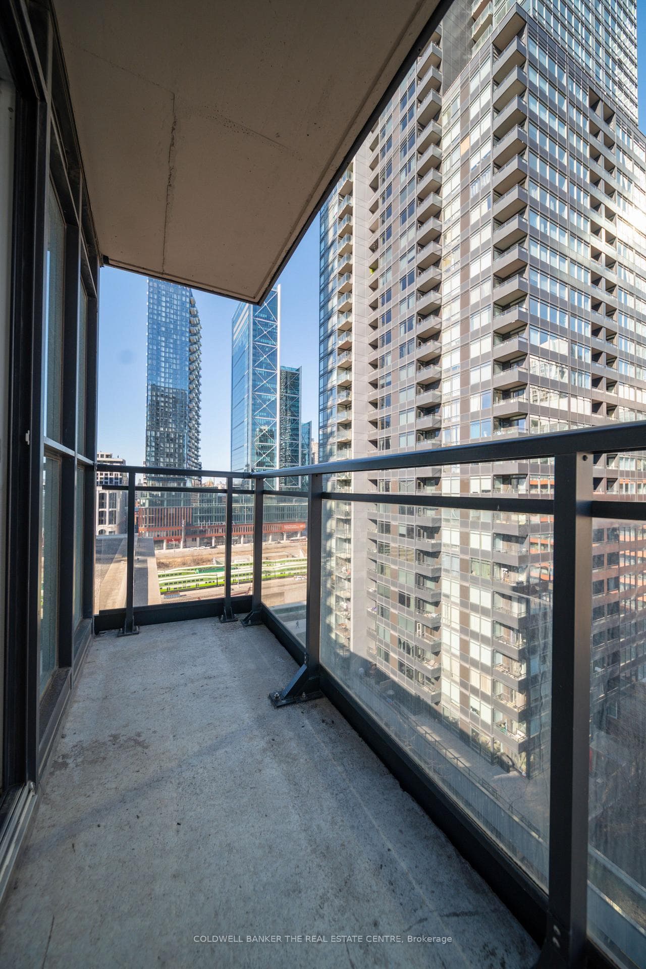 8 Telegram Mews Unit 1207 photo 30
