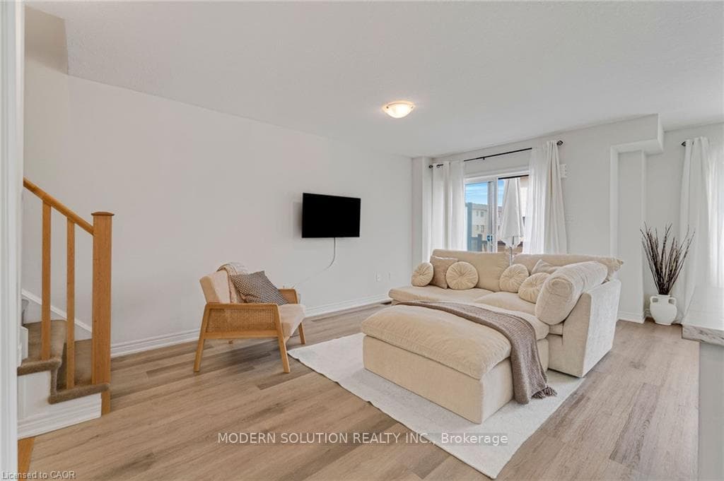 96 Dryden Lane photo 10