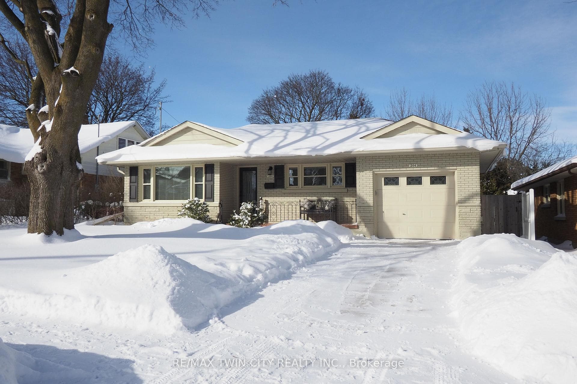 204 Rodney Street photo 1