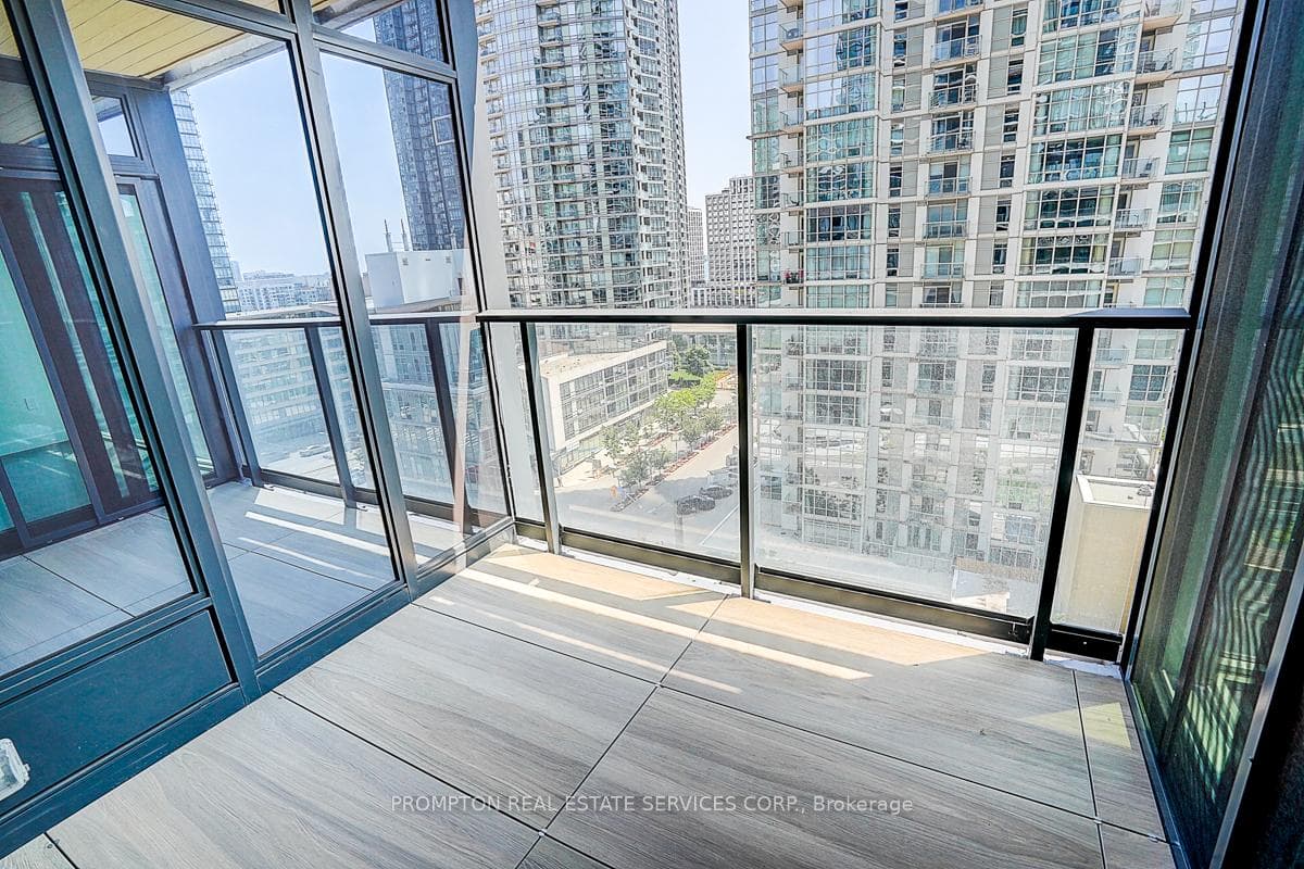 1 Concord Cityplace Way Unit 915 photo 41