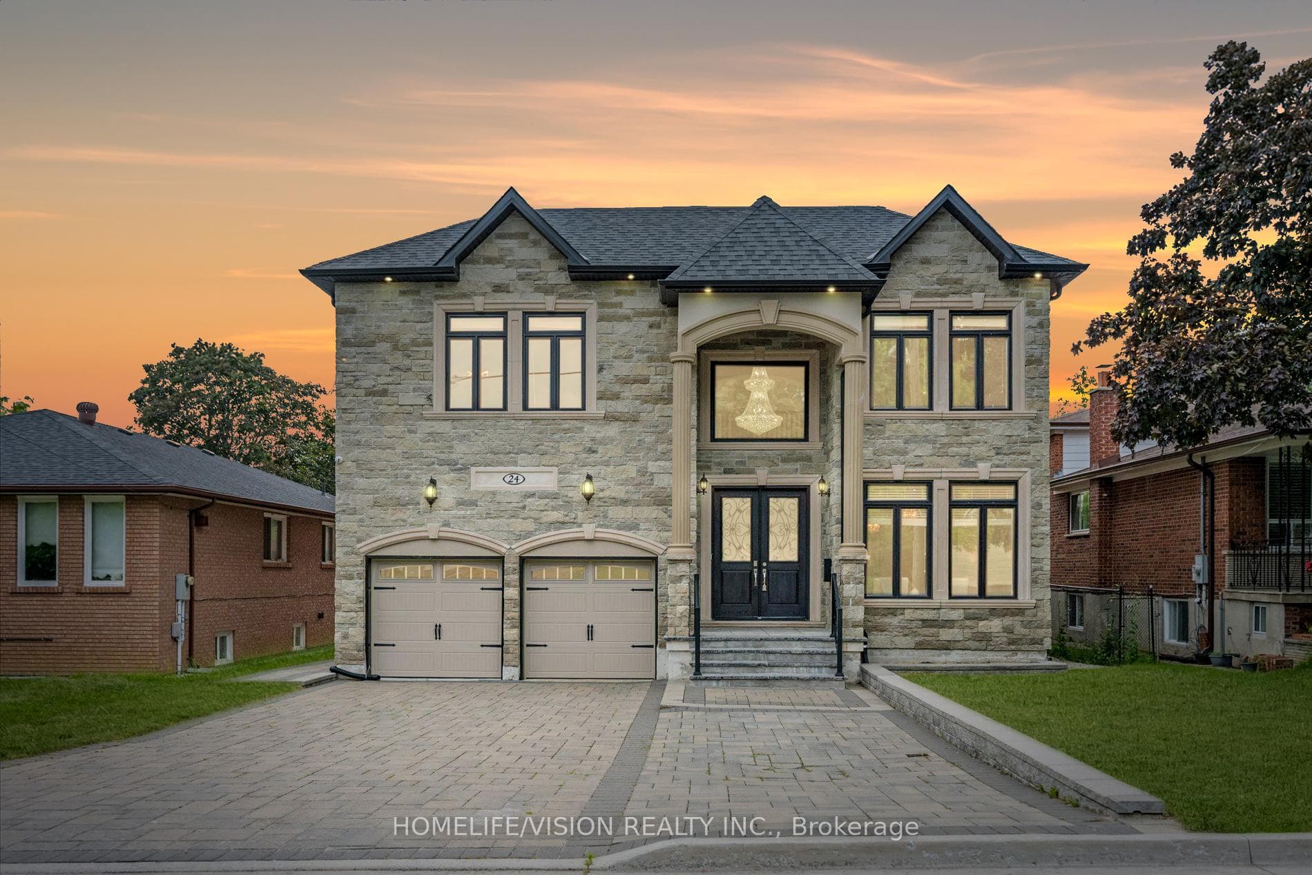 24 Cedar Brae Boulevard photo 1