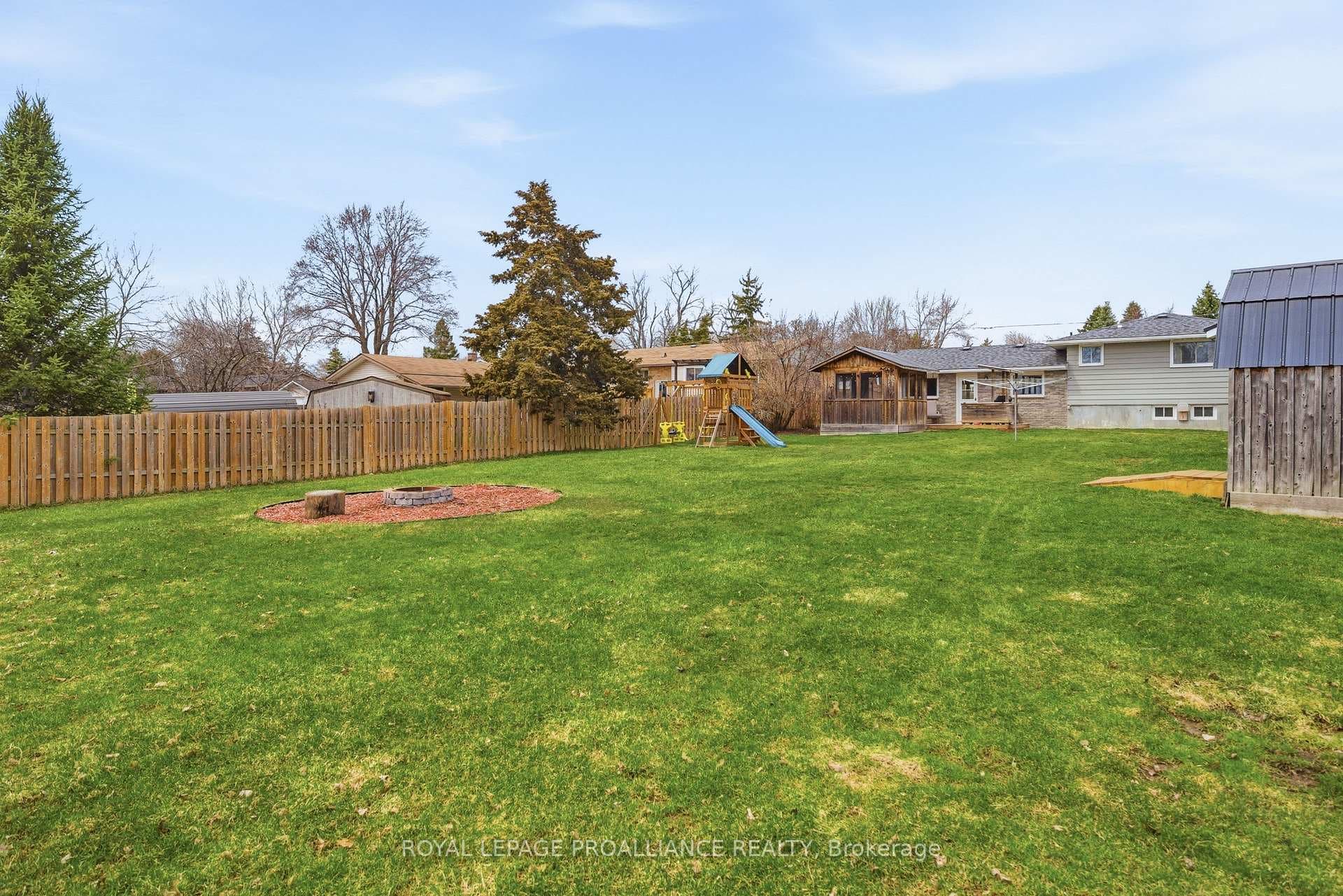 514 Lester Road photo 2