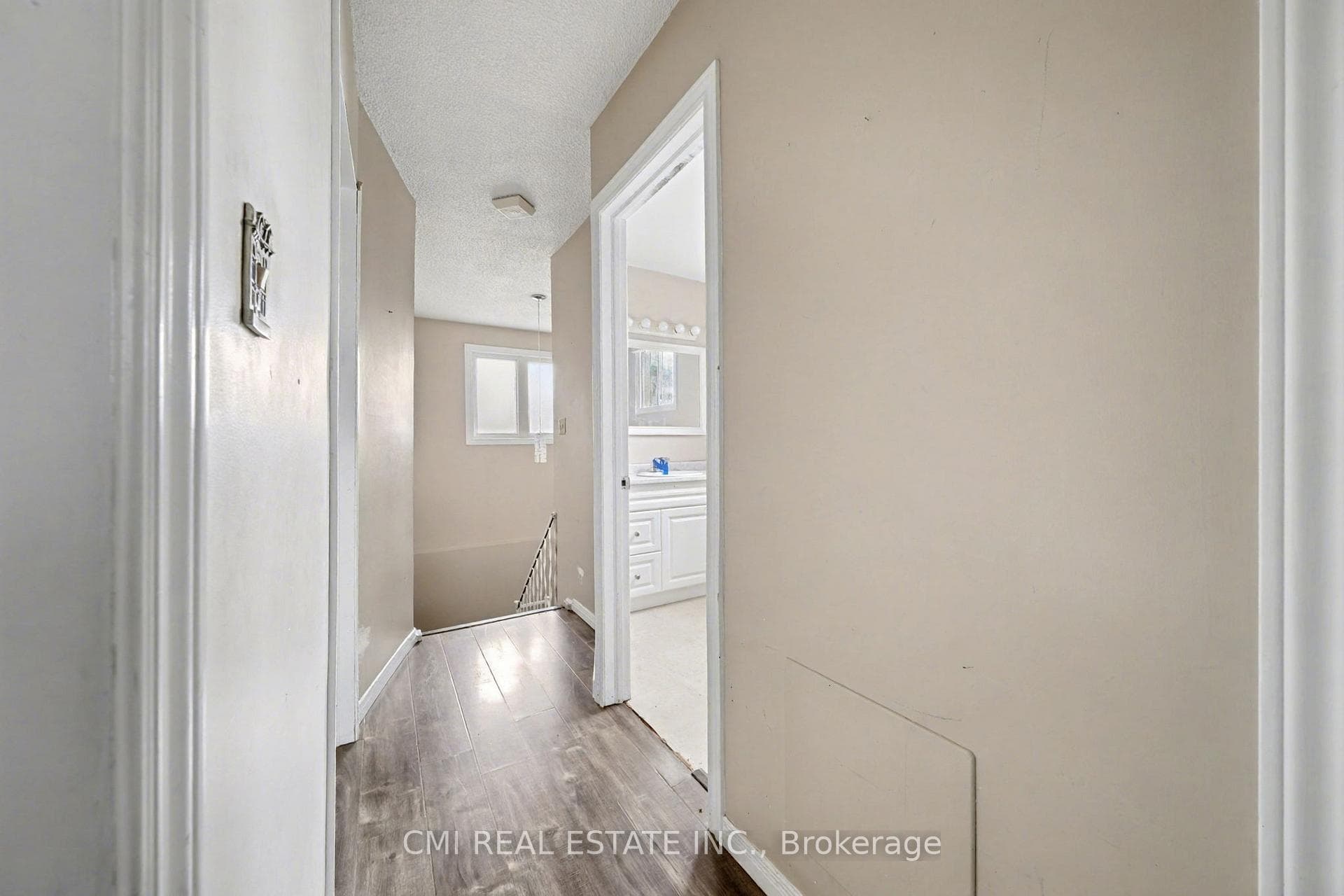 916 Woodbine Avenue photo 18