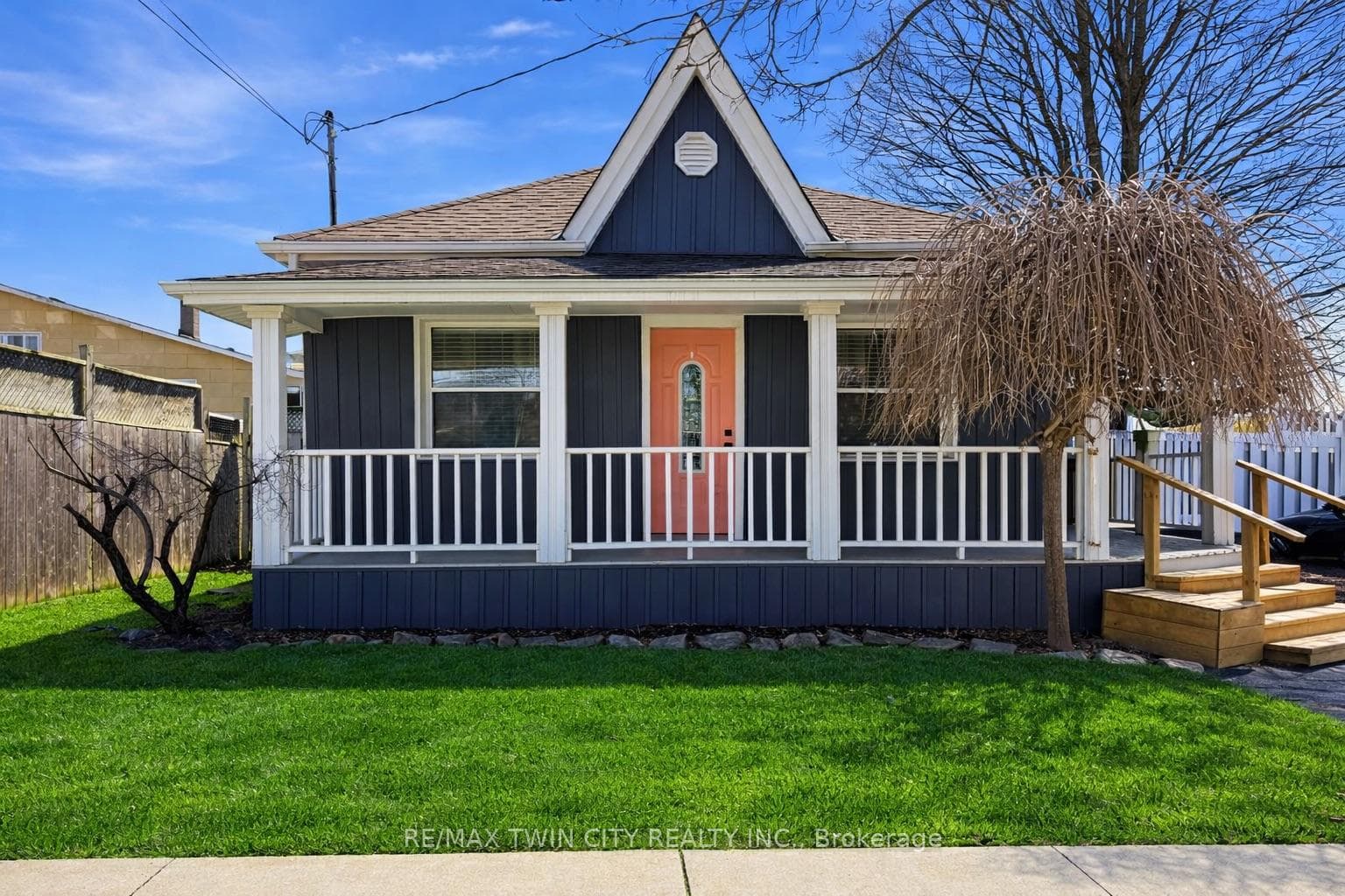167 Elgin Street photo 1