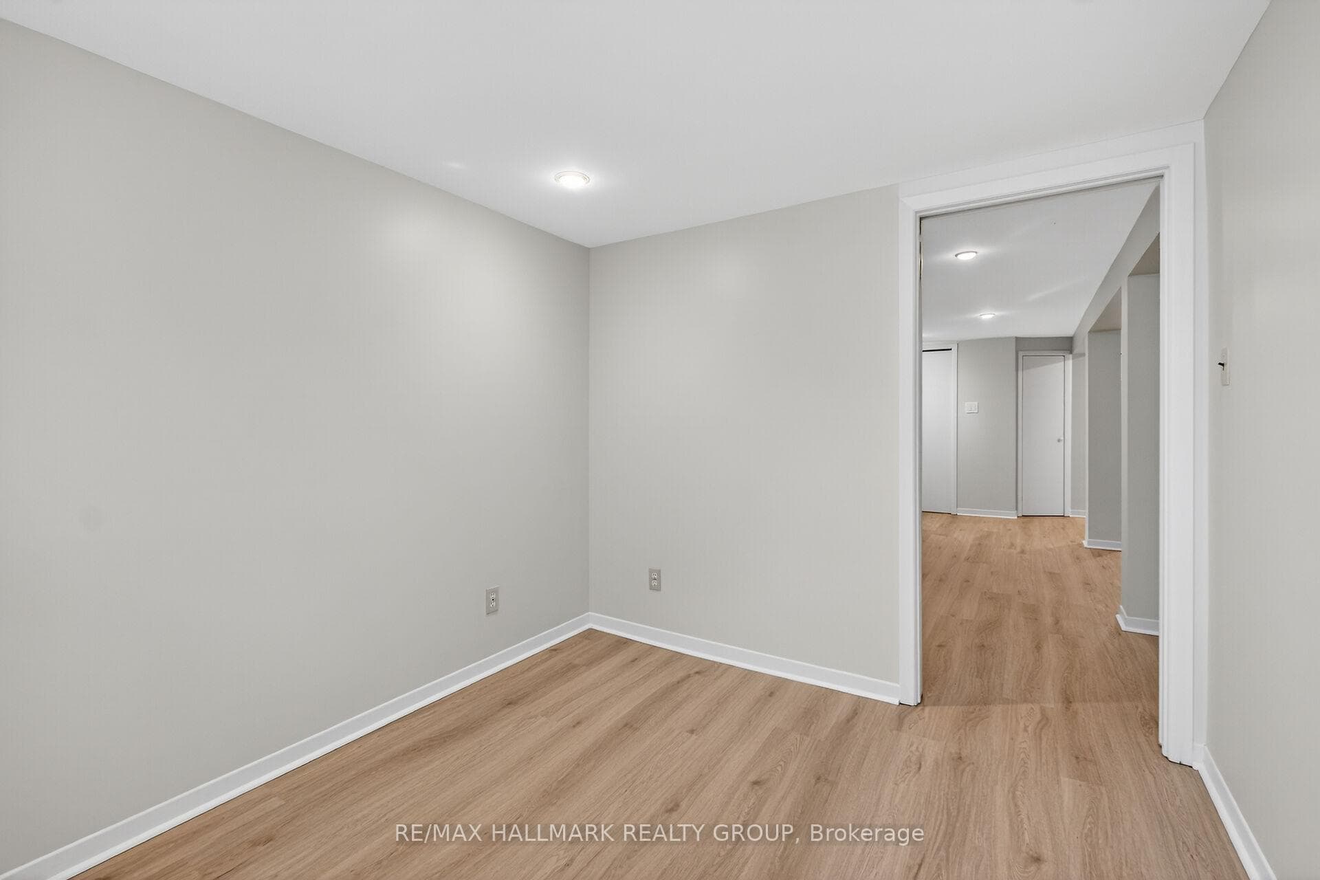 1286 Bonnie Crescent photo 39