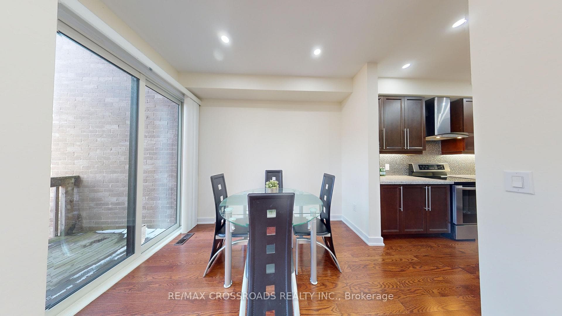 78 Dariole Drive photo 16