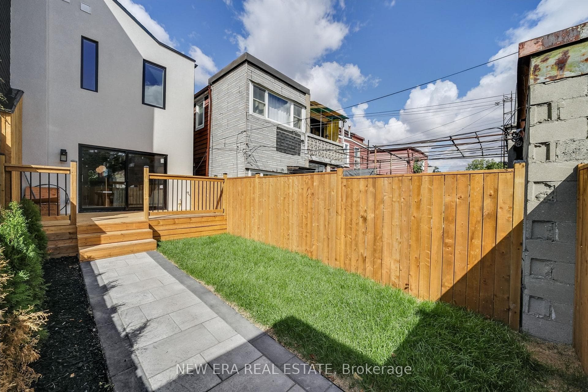 283 Clinton Street photo 33